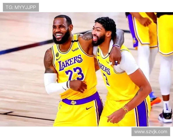 勒布朗詹姆斯的传奇之路：从天才少年到篮球巨星的辉煌历程