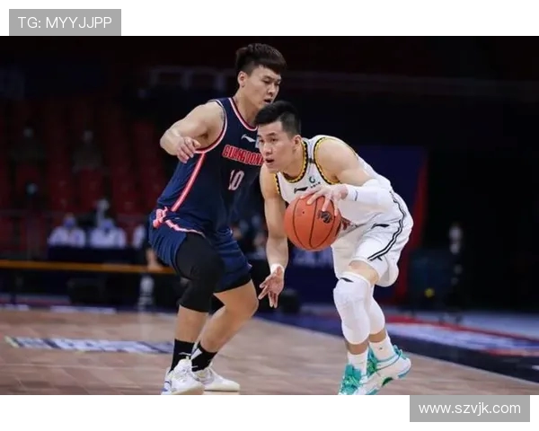 郭艾伦在篮球赛场上的辉煌历程与未来发展展望 郭艾伦在篮球赛场上的辉煌历程与未来发展展望