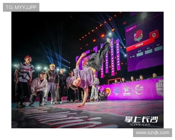 全国街舞大赛点评成都飞盘队展现独特节奏与风格的精彩表现 全国街舞大赛点评成都飞盘队展现独特节奏与风格的精彩表现