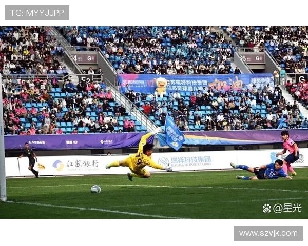 南京足球队的战术调整与球队表现的得失分析