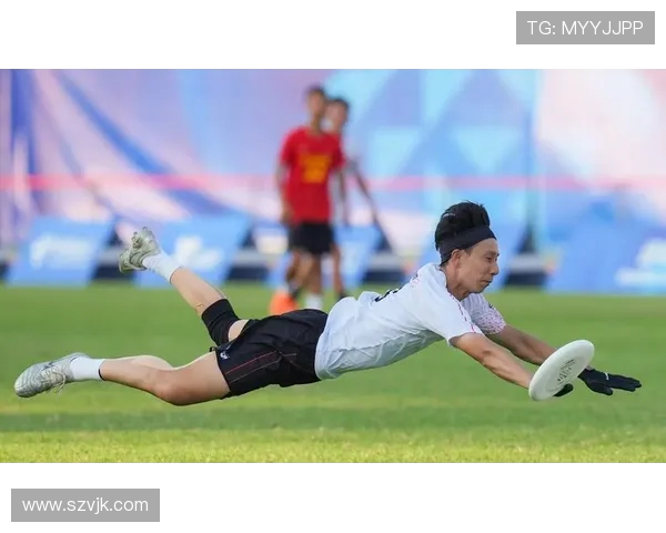 成都飞盘队快攻战术解析与实战应用探讨