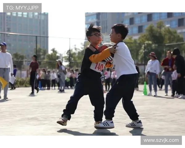 极限运动会精彩点评上海街舞队默契配合展现团队精神与创意魅力